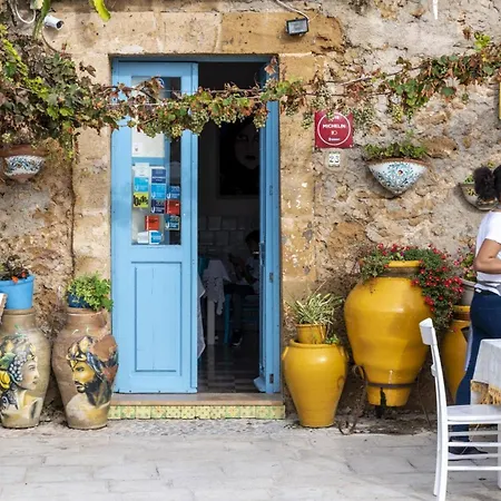 Andromeda By Βίλα