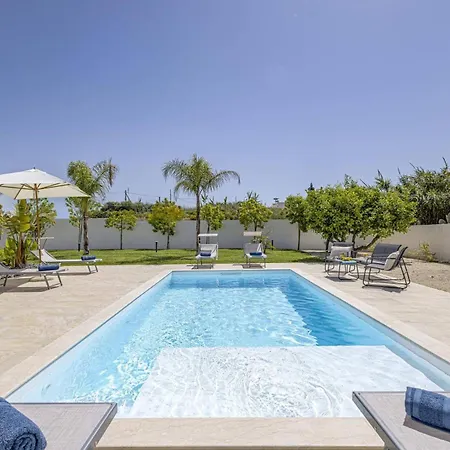 Andromeda By Βίλα